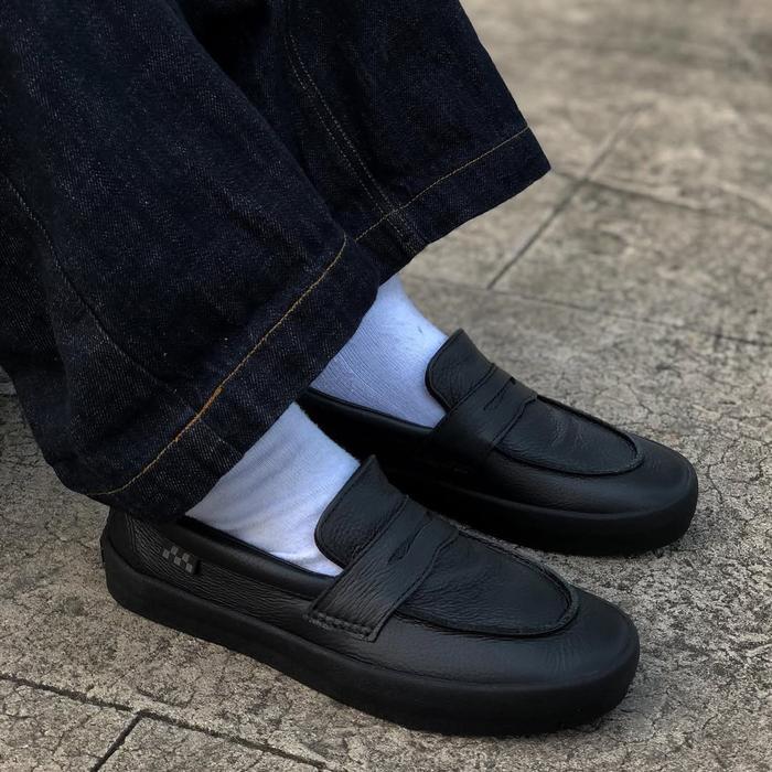 VANS SKATE LOAFER 'Black Leather ( Kulit ) THE LIMITED EDITION