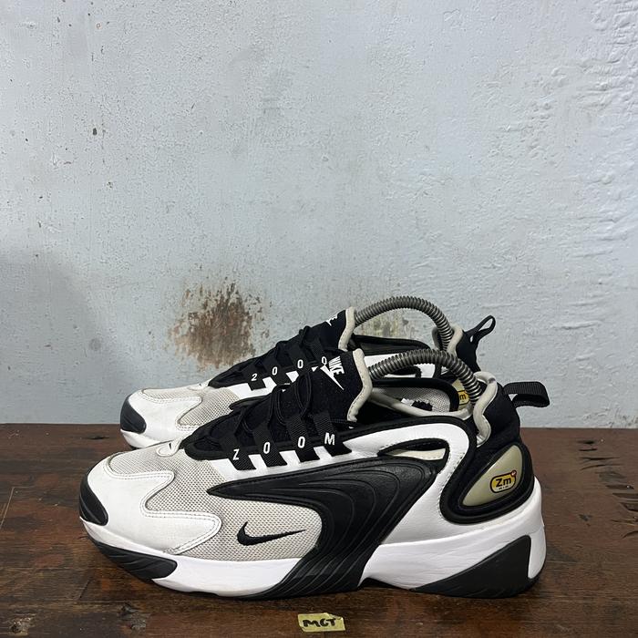 sepatu second ori nike zoom 2000 white black size 42