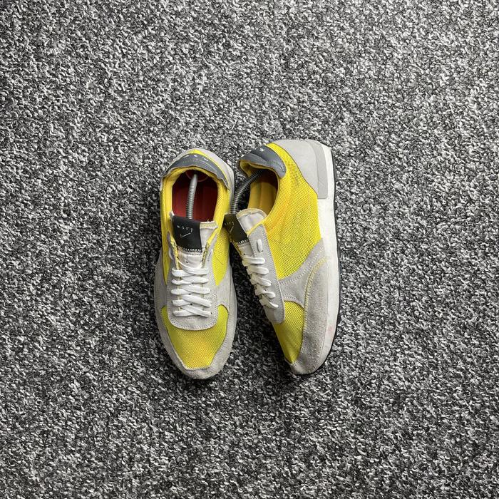 Sepatu Second Nike Daybreak Type Laser Orange