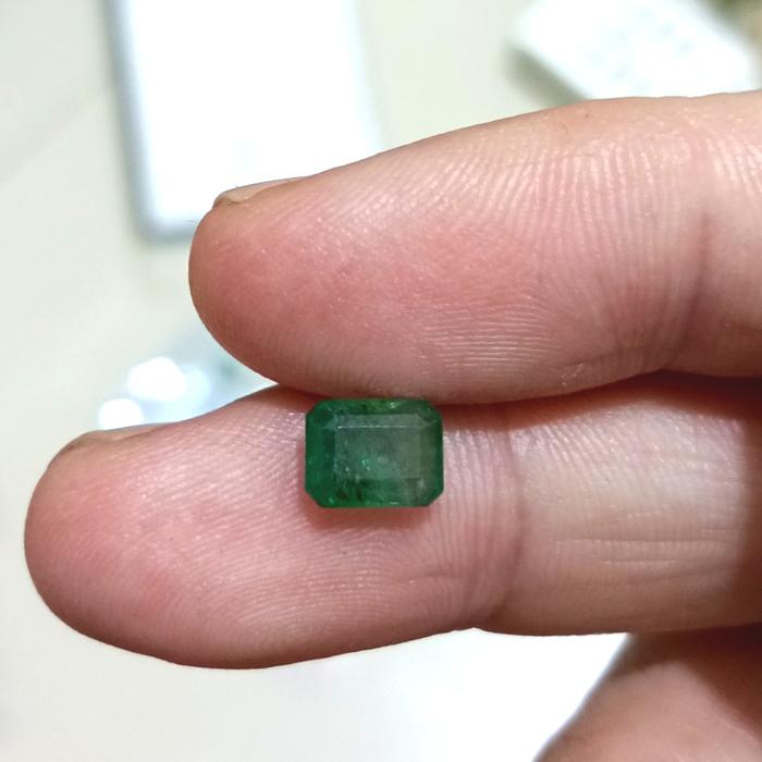 Natural Emerald Beryl Colombia Minor 1.61ct