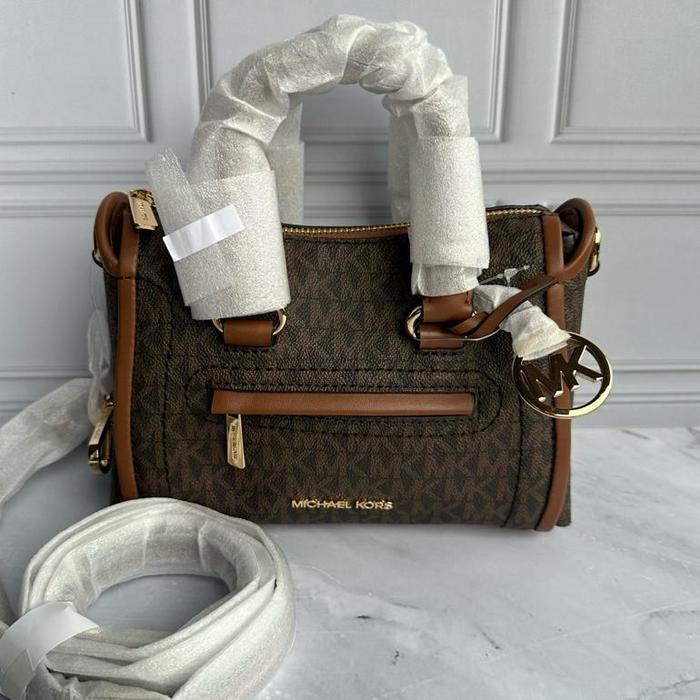 Michael kors carine satchel Xs