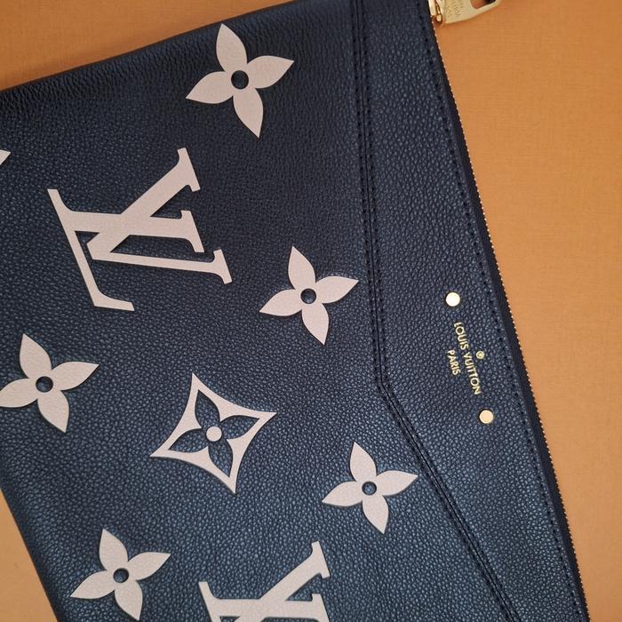 louis vuitton pouch monogram preloved