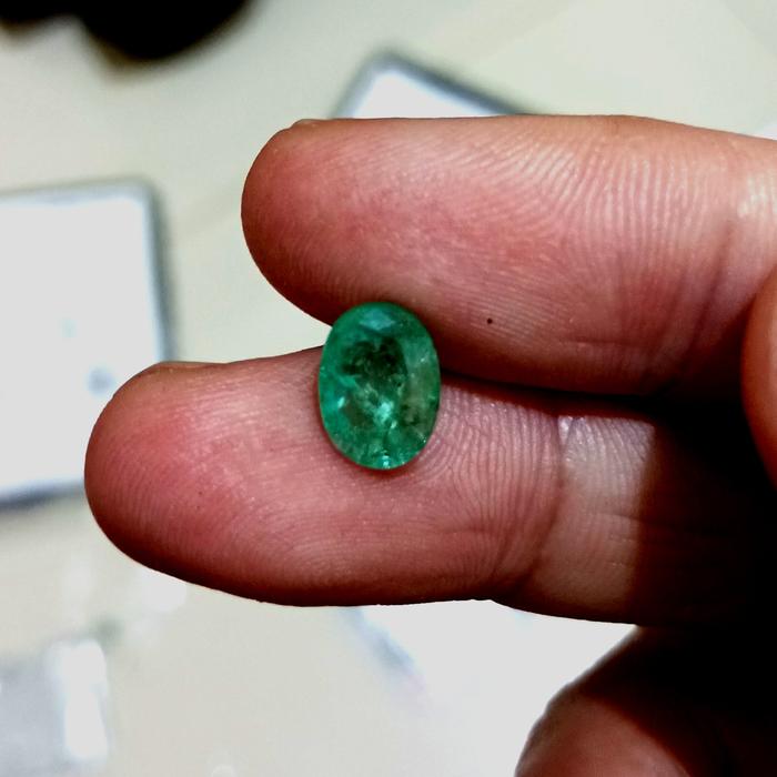 Natural Emerald Beryl Colombia 2.12ct Memo GLI