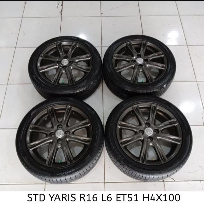 Velg mobil oem toyota yaris ring 16 lubang 4x100  plus ban seken