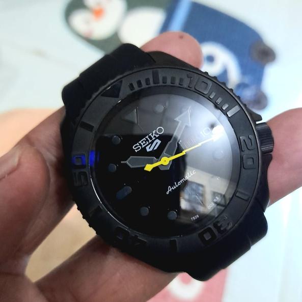 seiko mod srpd black stealth  dial custom dial nh36 movement srpd black mod