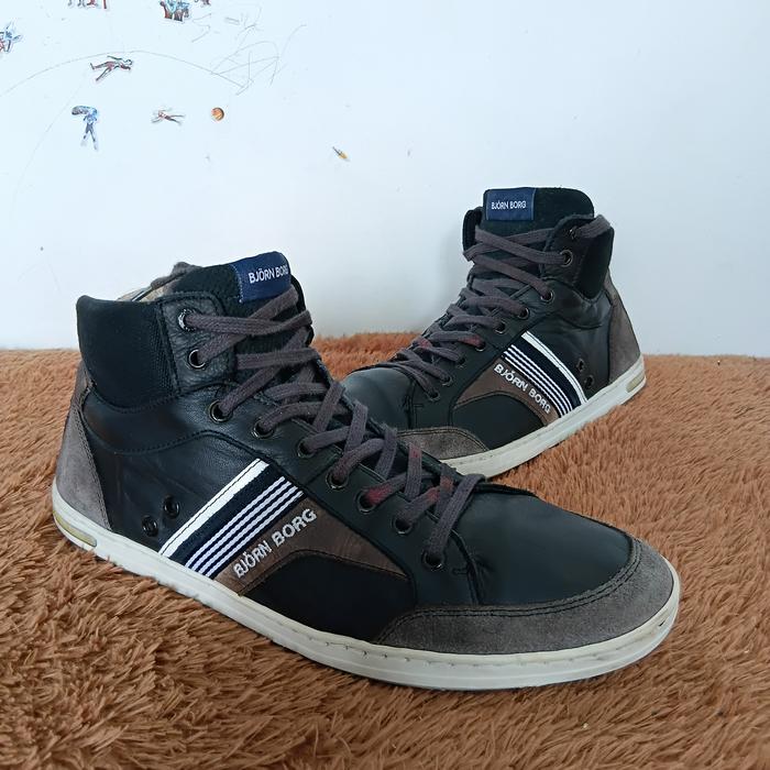 Sepatu Bjorn Borg hight semi boots