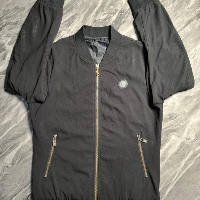 Jaket Bomber Glamour Second Branded