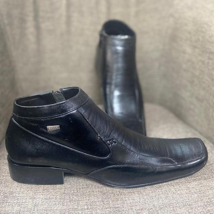 Sepatu Kulit Pantofel Merk Bally