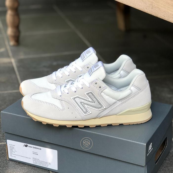 Sneakers New Balance Classic 996 Suede Light Grey White Black Gum Original