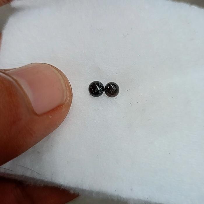 Batu Mustika Hitam - Natural 100% Temuan Alam Langka Antik
