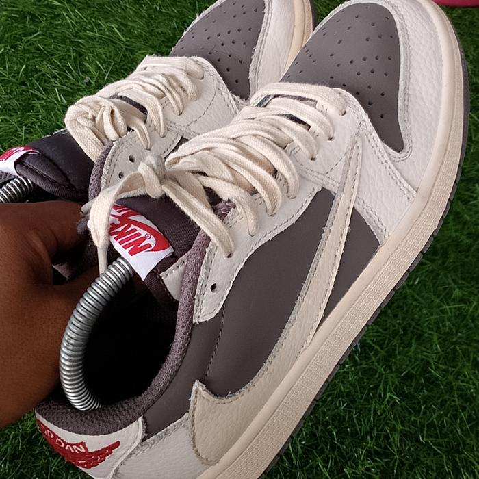 sepatu bekas brand SZ 40 ball Thailand
