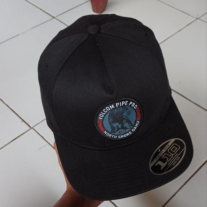 topi volcom pipe pro second