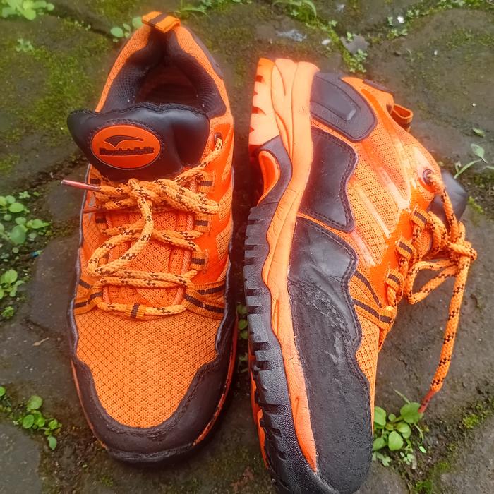 Sepatu Pria wanita MountainHolic