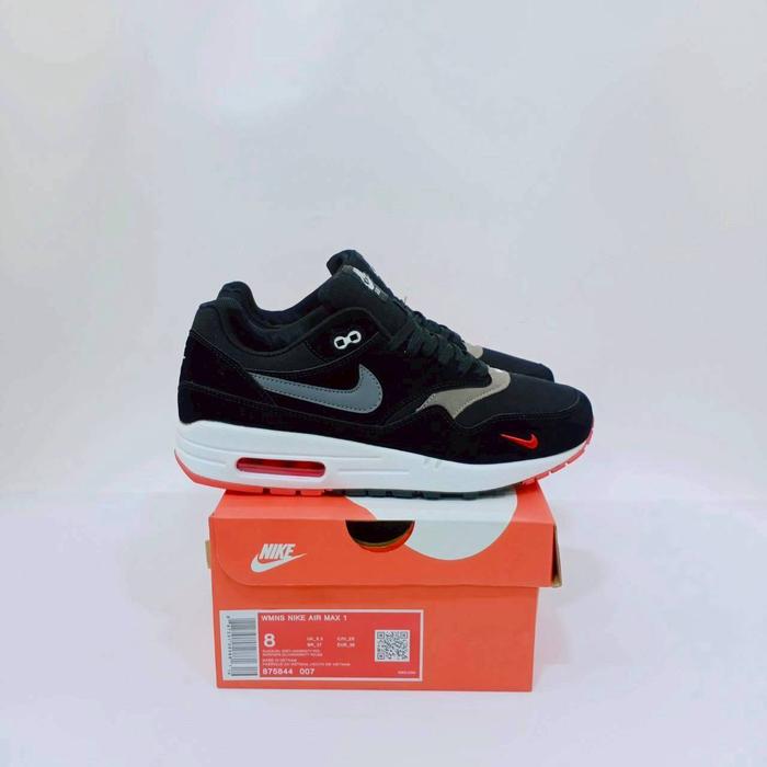 Sepatu Nike Airmax 1 black