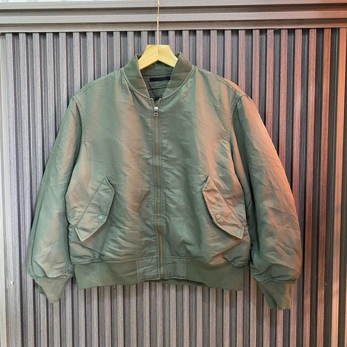 Preloved Jaket pria UNIQLO , jaket cowok