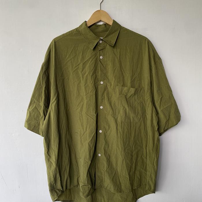 Kemeja Oversized Legacy Olive
