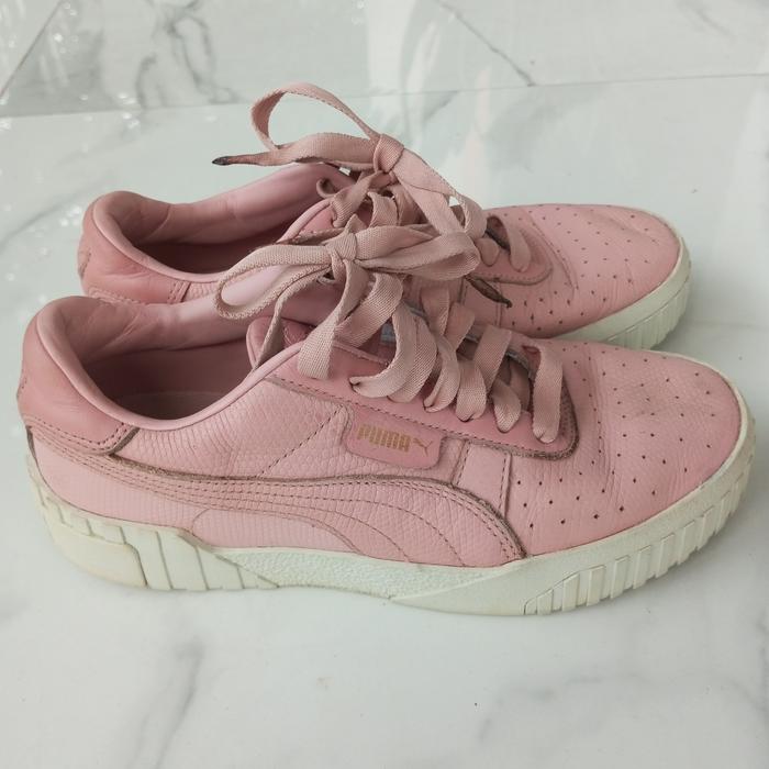 Sepatu Branded Puma Kulit Pink Size 38,5 (Second)