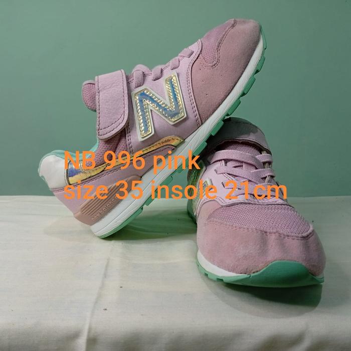 Sepatu anak second thrift brand nb 996 size 35 insole 21 cm