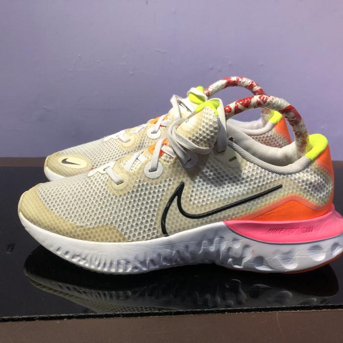 NIKE RENEW  WITH INSOL YEARCON SZ 41 INSOL 255