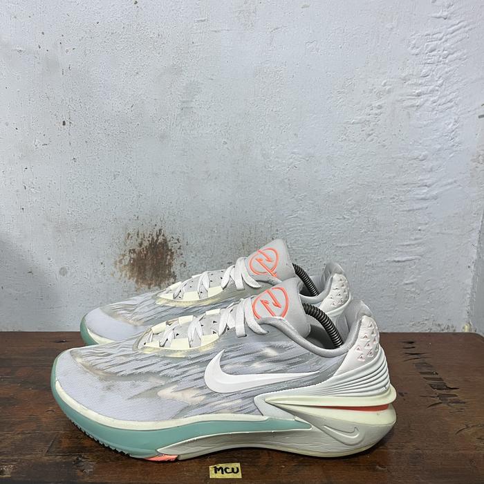 sepatu second ori nike gt cut 2 avant garde size 44