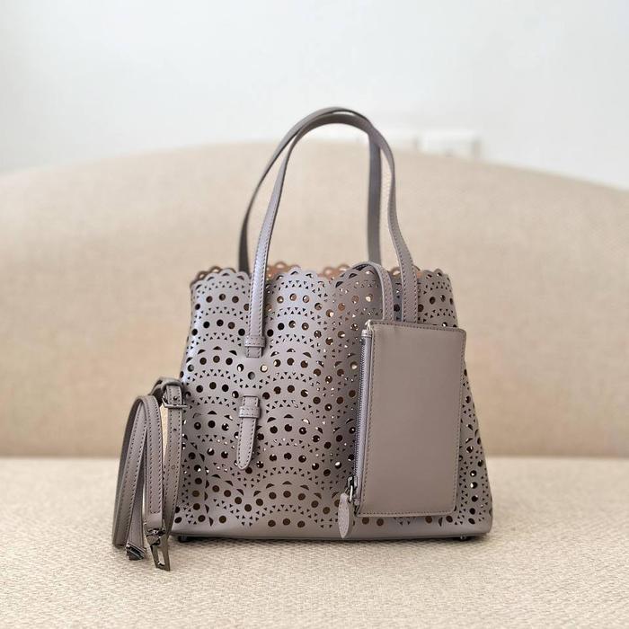 bag Alaia tas mina 25 small vienne wave tote bag Taupe