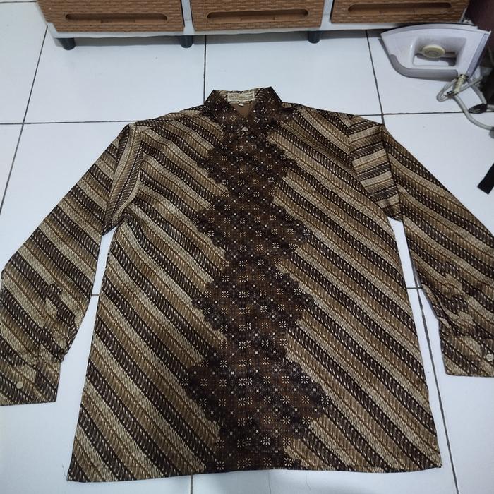 Kemeja Batik Pria Dwi Maharani