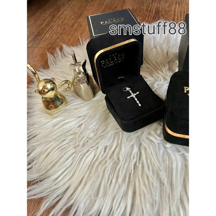 pendant box THE PALACE authentic