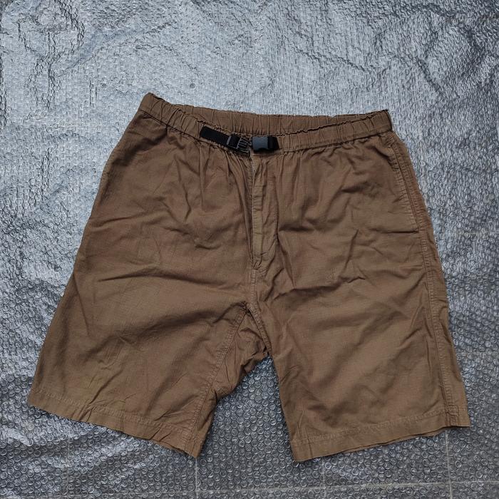Celana pendek Uniqlo Utility cokelat kopi shortpants Uniqlo Utility celana Uniqlo utility