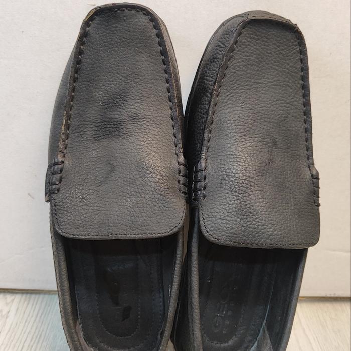 sepatu pria original Geox  sisa gudang size 40