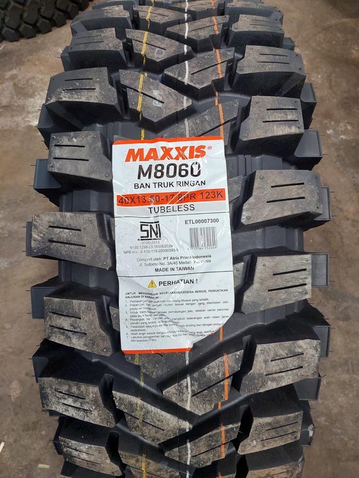 BAN MOBIL OFFROAD PREMIUM MAXXIS TREPADOR M8060 KEMBANGAN KASAR TUBELES UKURAN 17 40X13.50 R17 8PR L