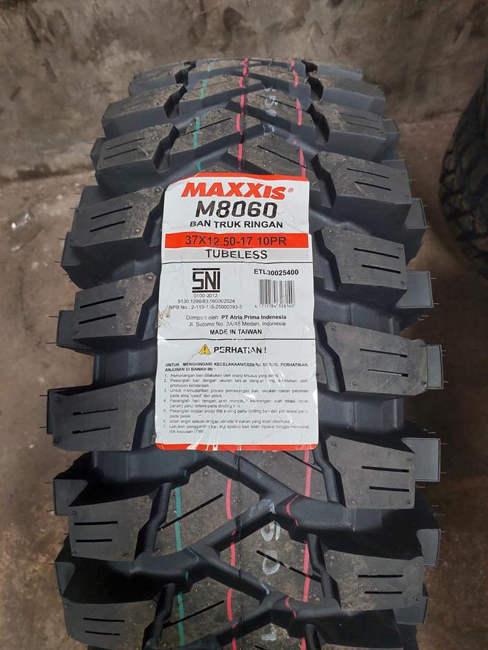 BAN MOBIL OFFROAD PREMIUM MAXXIS TREPADOR M8060 KEMBANGAN KASAR TUBELES UKURAN 17 37X12.50 R17 10PR 