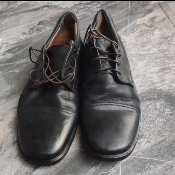Sepatu Bally bekas pakai zise 41 insole 26