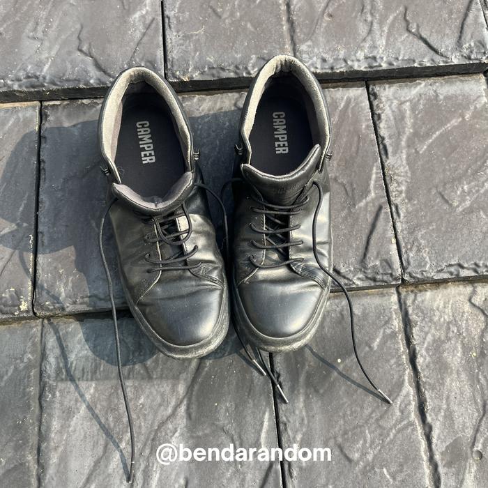 Camper boots black good condition