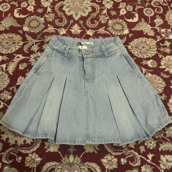Rok Celana Jeans pendek Lewis & Emma