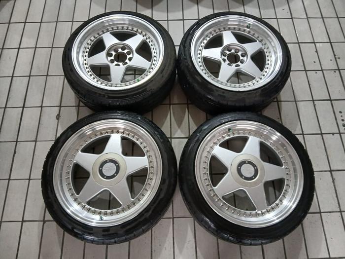 VELG Mobil Second OZ FUTURA Ring 17 Lubang 4x100 / 4x114 + ban 205 45 r17