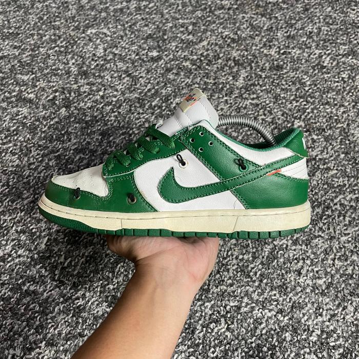 Sepatu Sb Dunk green X Off white SZ 40 Second