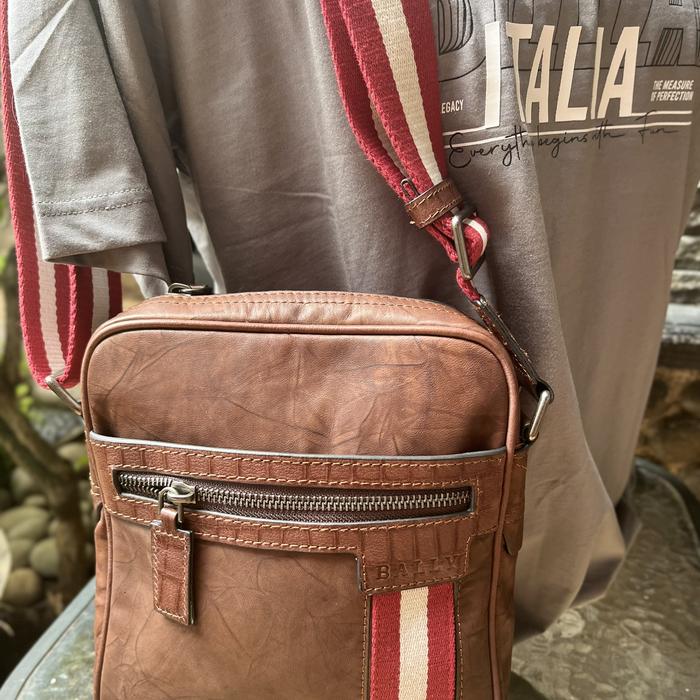 Tas Slempang Bally Second Like New Original