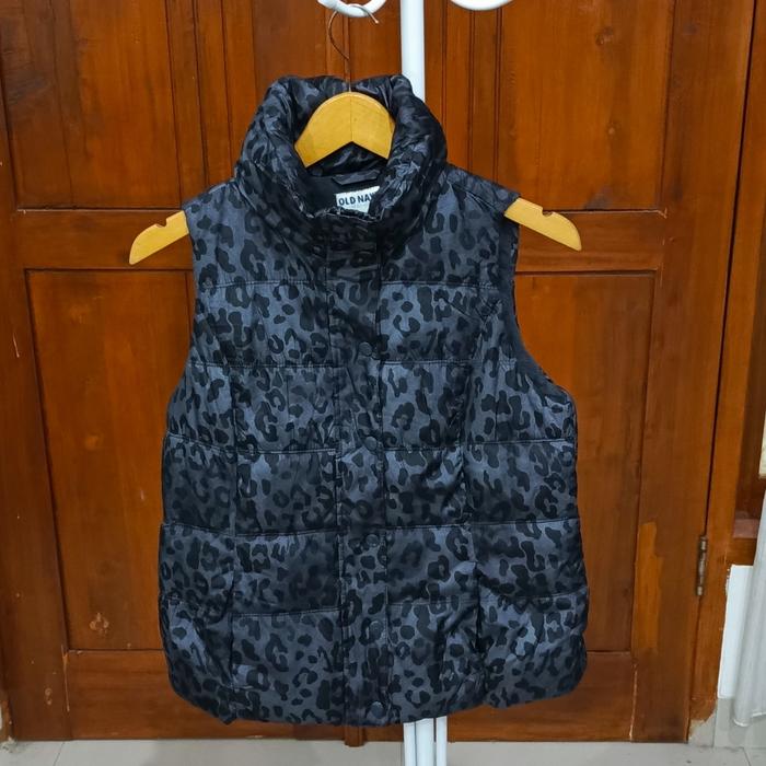 rompi vest puffer old navy motif leophard