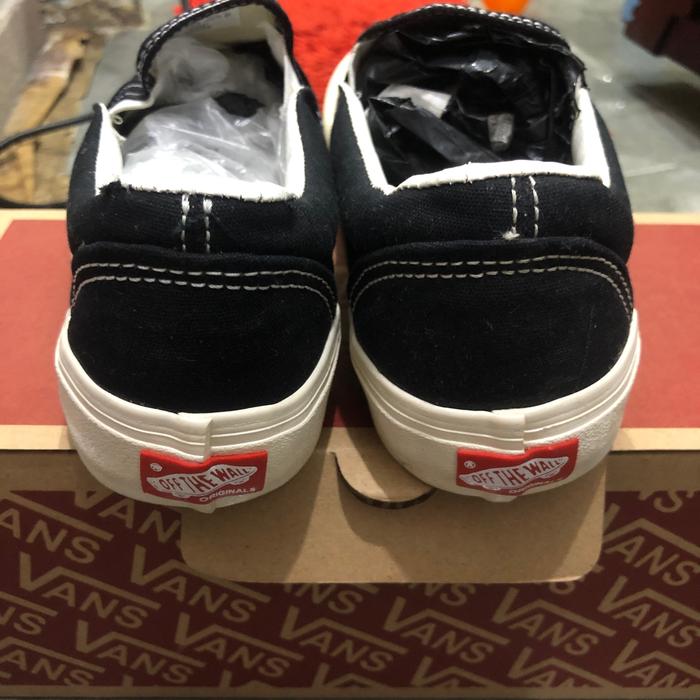 VAns SLIp on warna HItam second