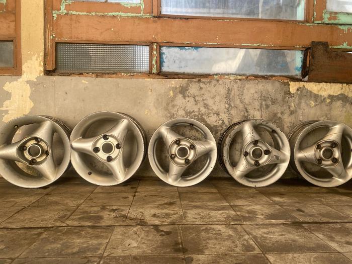VELG RACING RING 13 PCD 4 X 114 BEKAS FUTURA COPOTAN 4 pcs