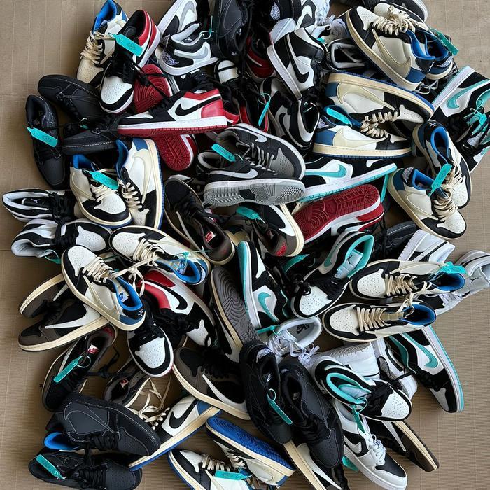 Ball Thrift 25 pair Sepatu Campur