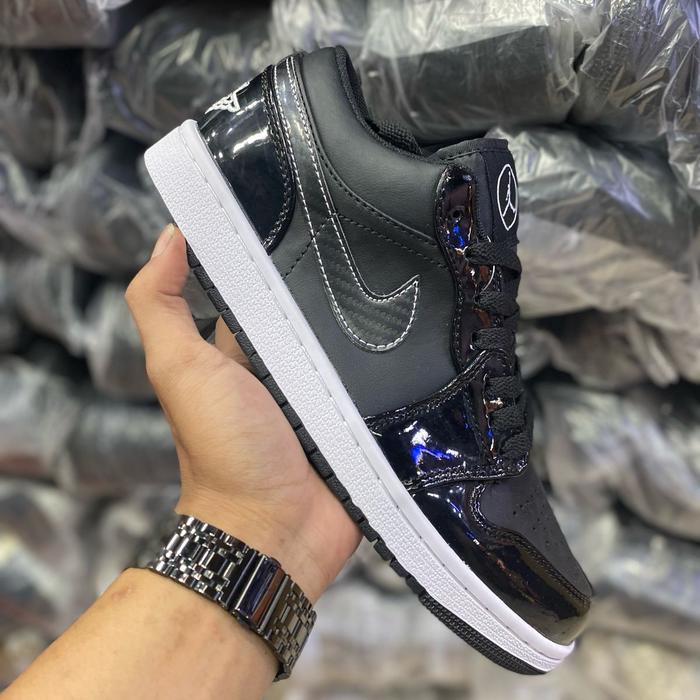 sepatu air jordan 1 low black carbon