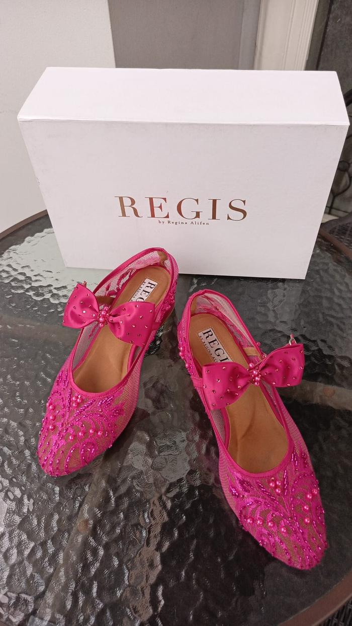 Exclusive Design by REGIS Bridal Shoes Pink Bow with Pearl
