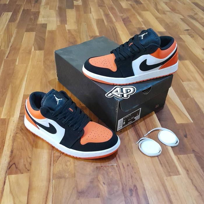 Aj 1 Low Shattered Backboard "553558-128"