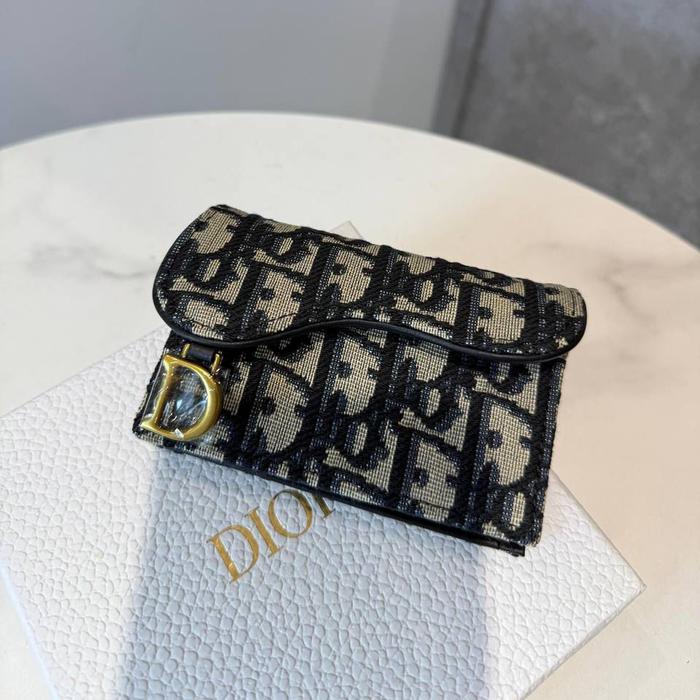 Dompet wanita branded kecil 5611