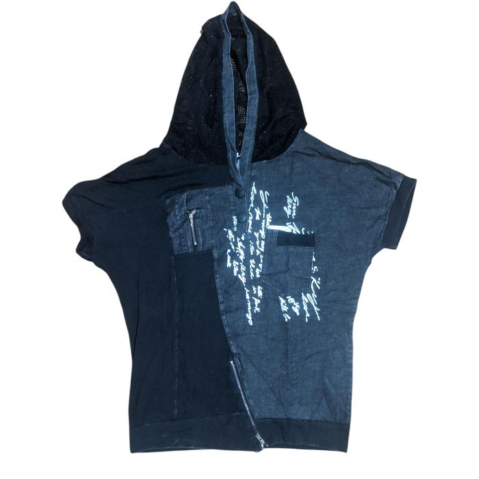 2000s shirt hoodie weez graphic y2k grunge goth gothic cop copine depop y2k fairycore coquette bonda