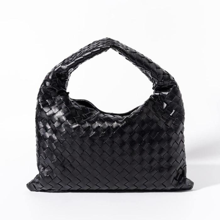 Bottega Veneta BV Small Hobo Hop Bag in Black (New Size)