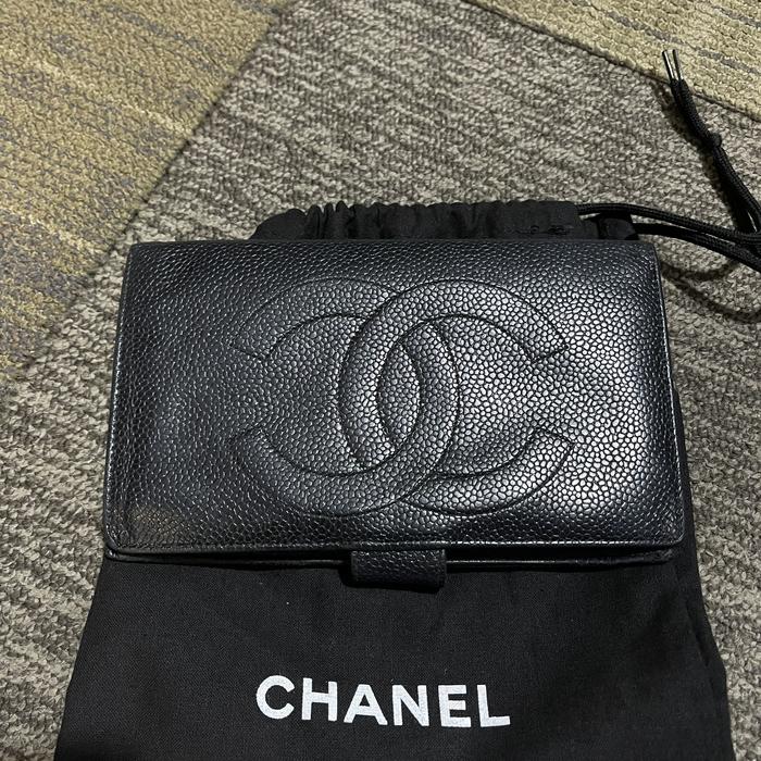 preloved chanel wallet caviar