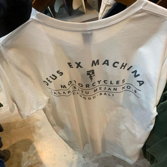 Kaos Pria Deus Ex Machina Original Canggu Adress White New