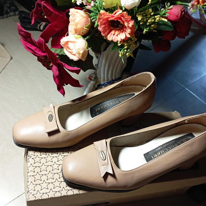sepatu wanita buccheri coklat susu